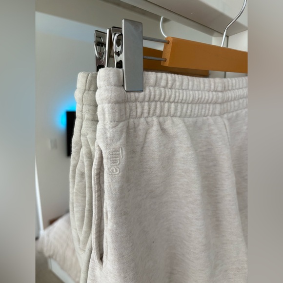 TNA CozyAF Fleece Joggers (Heather Light Oatmeal) - Picture 2 of 3